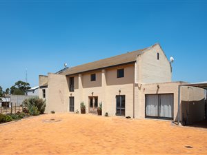 1946 m² Farm in Klipheuwel