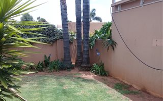 1 Bedroom Townhouse in Strubens Valley