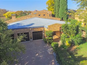 4 Bed House in Silver Lakes Golf Estate