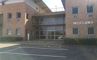 1454 m² Office Space in Kosmosdal