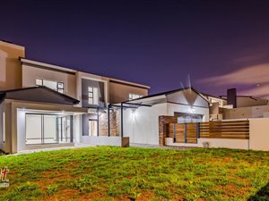 4 Bed House in Midstream Meadows