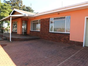 3 Bed House in Quellerie Park