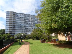 3 Bed Apartment in Bedford Gardens