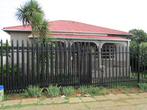 3 Bedroom House in Krugersdorp West