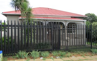 3 Bedroom House in Krugersdorp West
