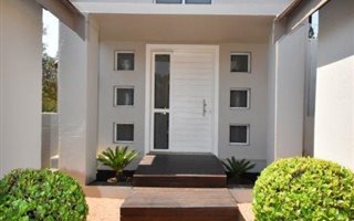 4 Bedroom House in Dainfern Valley