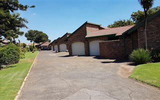 3 Bedroom Townhouse in Birchleigh North