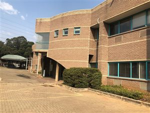 1500 m² Commercial space in Bedfordview