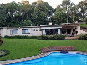 8 Bed House in Rouken Glen