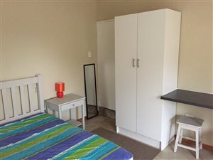 1 Bed Garden Cottage in Kensington