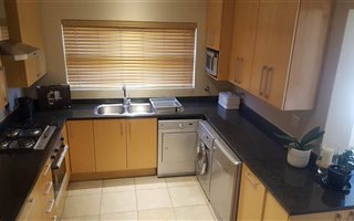 1 Bedroom Cluster in Houghton Estate