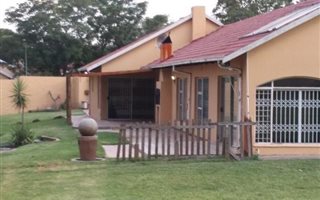 3 Bedroom House in Johannesburg North