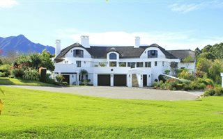 5 Bedroom House in Fancourt