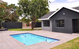 4 Bedroom House in Hurlingham Manor
