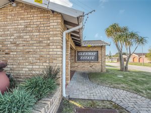 3 Bed Townhouse in Glenroy Park