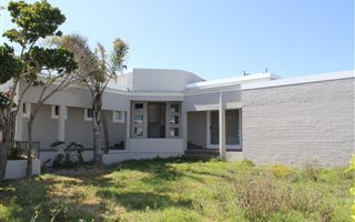 4 Bedroom House in Myburgh Park