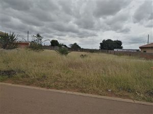 918 m² Land available in Soshanguve