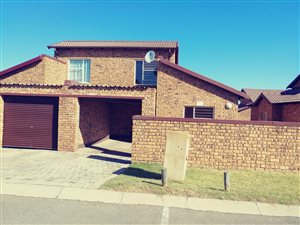 2 Bed Townhouse in Honey Park