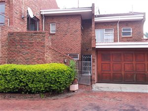 4 Bedroom House in Protea Park