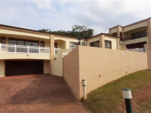3 Bed Townhouse in Uvongo