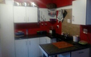 2 Bedroom House in Meadowlands