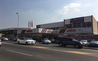 3500 m² Commercial space in Bezuidenhout Valley