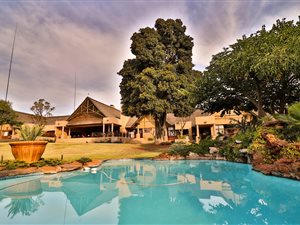 5 Bed House in Pebble Rock