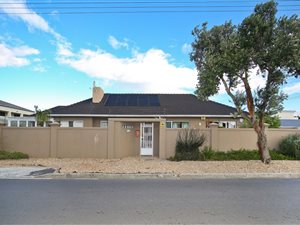 3 Bed House in Rondebosch East