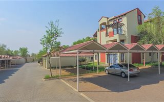 Bachelor apartment in Tijger Valley and surrounds