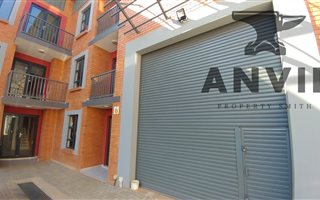 607 m² Industrial space in Hennopspark