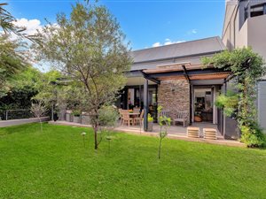 4 Bed House in Steyn City