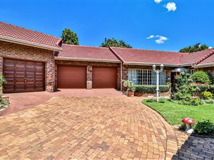 4 Bed House in Isandovale