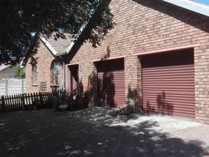 4 Bed House in Mackenzie Park