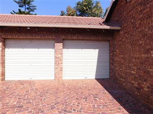3 Bed Townhouse in Garsfontein