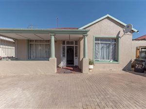 3 Bed House in Malvern