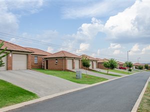 3 Bed House in Thatch Hill Estate