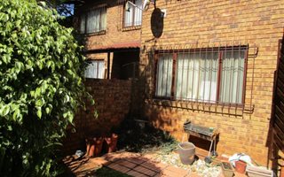 2 Bedroom Duplex in Klopperpark