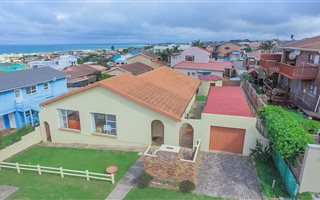 3 Bedroom House in Wavecrest