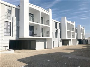 2 Bed Townhouse in Island View