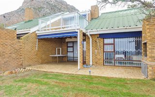 3 Bedroom Cluster in Gordons Bay Central