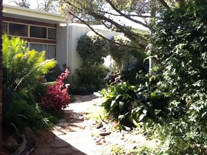 6 Bed House in Bendor