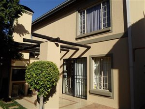 2 Bed Townhouse in Willow Park Manor