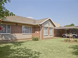 4 Bed House in Van Dyk Park