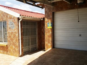 2 Bedroom House in Zwide