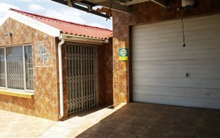 2 Bedroom House in Zwide