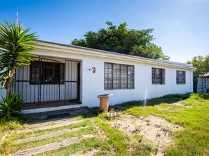 4 Bed House in Admirals Park