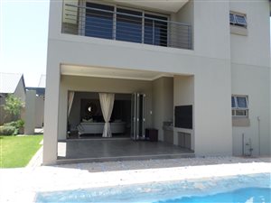 5 Bed House in Waterkloof Heights