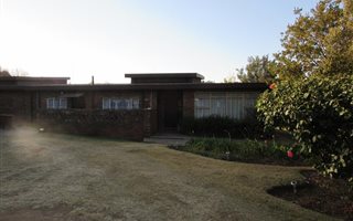 5 Bedroom House in Monavoni AH