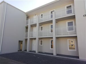 2 Bed Apartment in Eersterivier