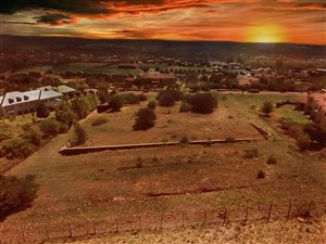 1.3 ha Land available in Cornwall Hill